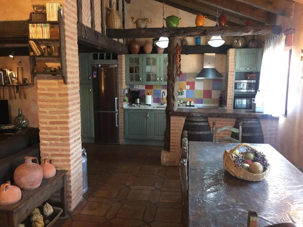 Casa Rural La Charolesa Aguilera Extérieur photo
