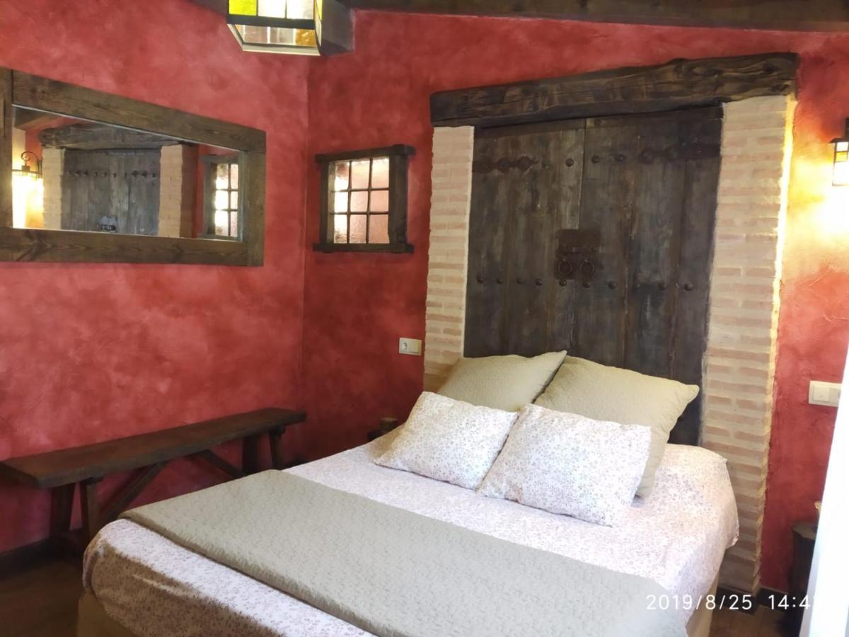 Casa Rural La Charolesa Aguilera Extérieur photo